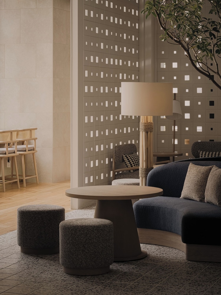 THE NEST那覇 那覇