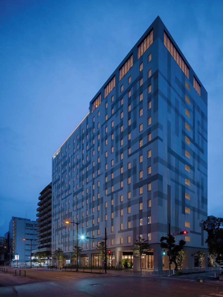 THE NEST那覇 那覇