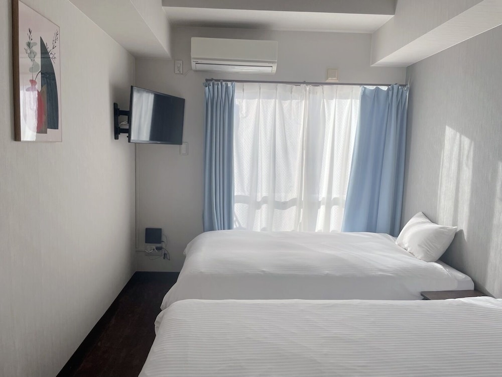 BIBI HOTEL 泊ポート 那覇