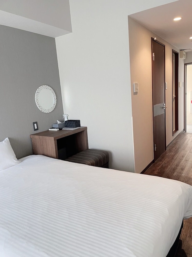 BIBI HOTEL 泊ポート 那覇