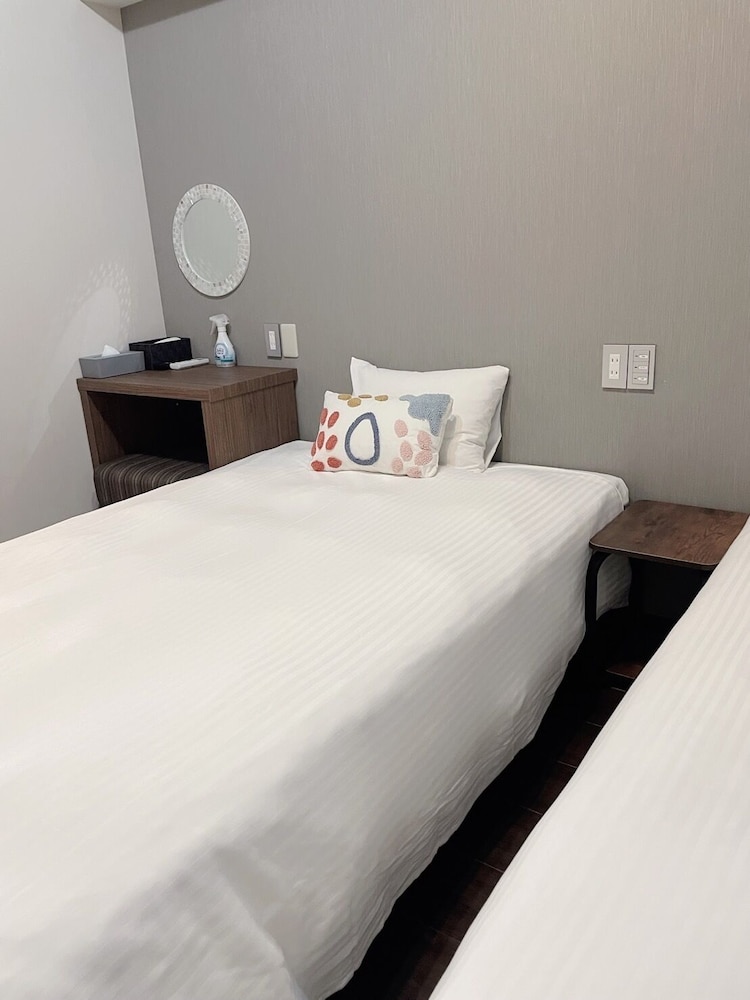 BIBI HOTEL 泊ポート 那覇