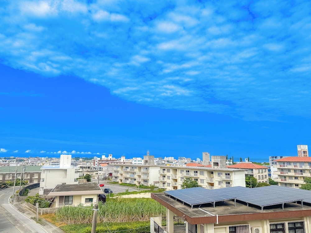 MR.KINJO IN エスポワール与那覇ビル 那覇