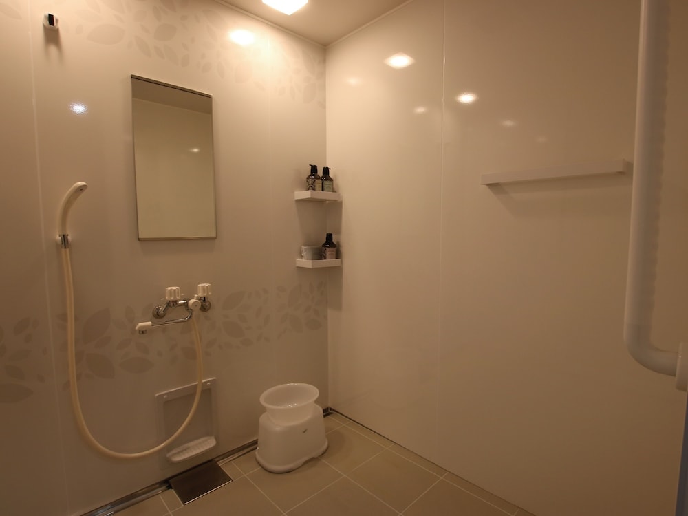 AMAWARI HOTEL 那覇