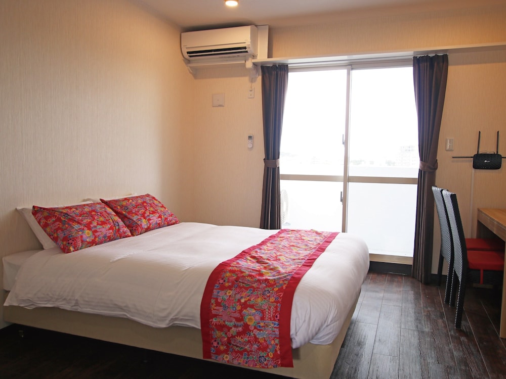 AMAWARI HOTEL 那覇