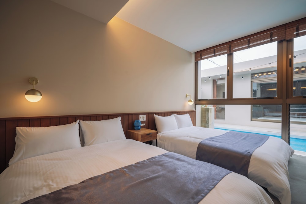 REFLEXION VILLAS GLANZ 那覇