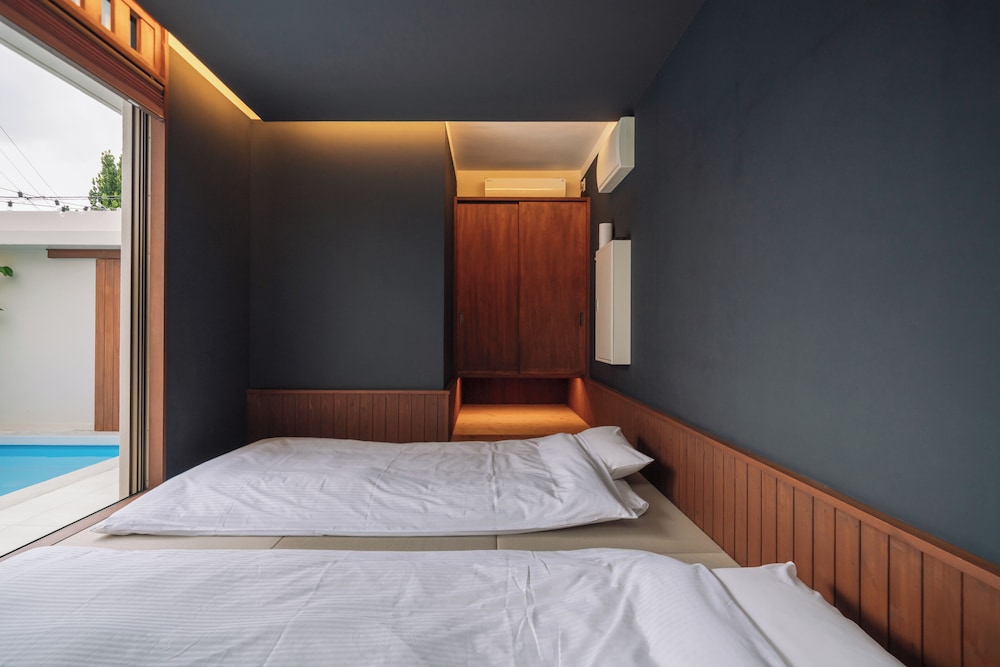 REFLEXION VILLAS GLANZ 那覇