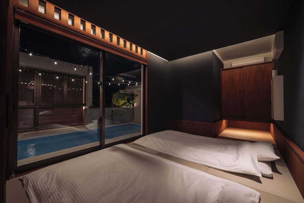 REFLEXION VILLAS GLANZ 那覇