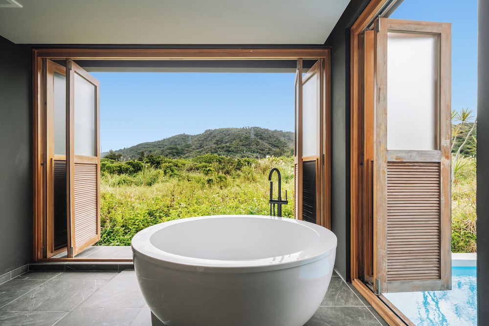 REFLEXION VILLAS GLANZ 那覇