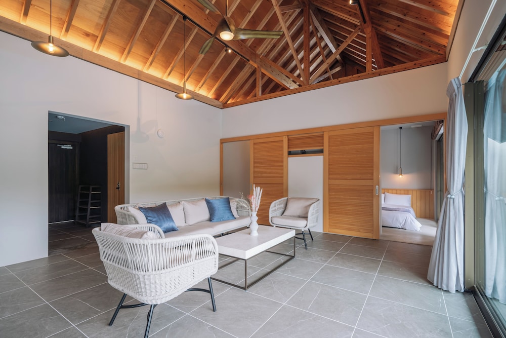 REFLEXION VILLAS GLANZ 那覇