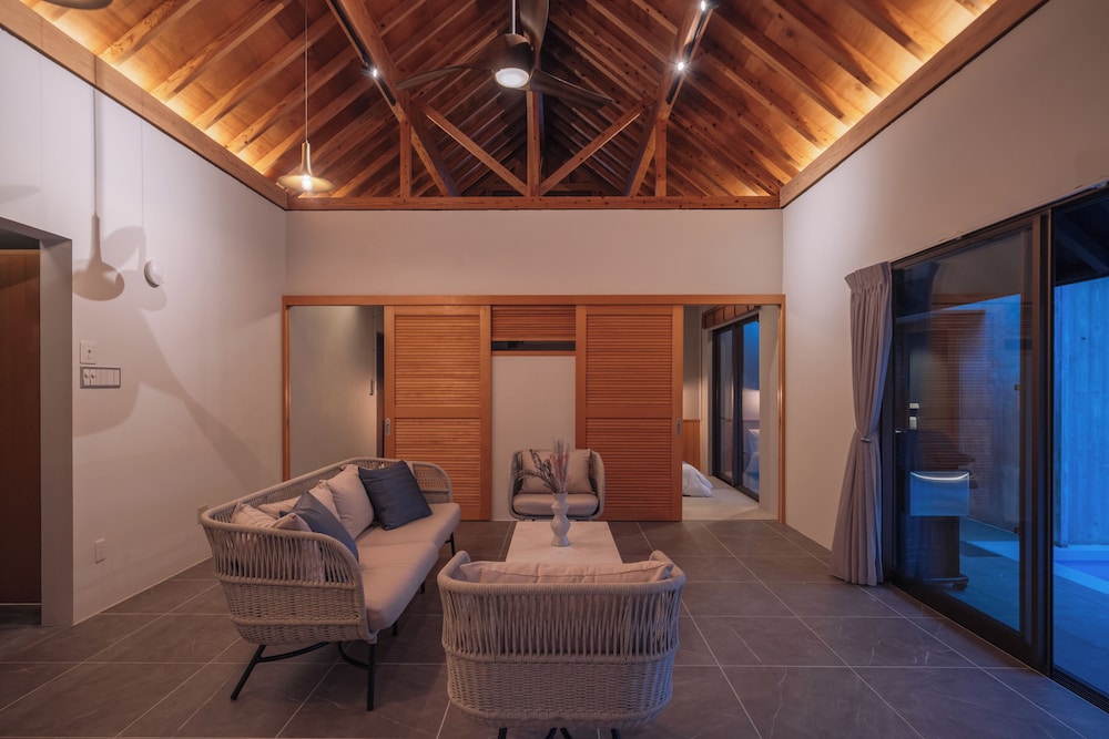 REFLEXION VILLAS GLANZ 那覇
