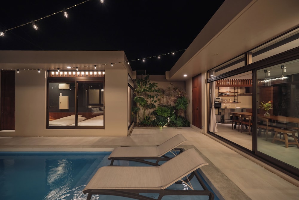 REFLEXION VILLAS GLANZ 那覇