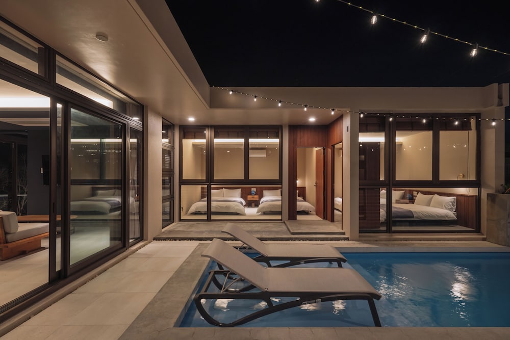 REFLEXION VILLAS GLANZ 那覇