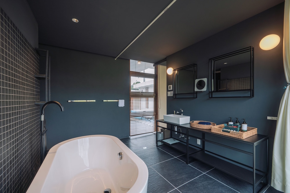 REFLEXION VILLAS GLANZ 那覇