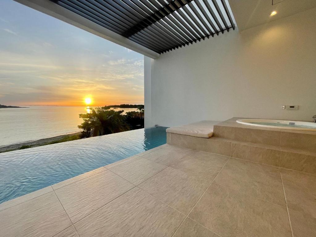 VILLA VALIOSA 那覇