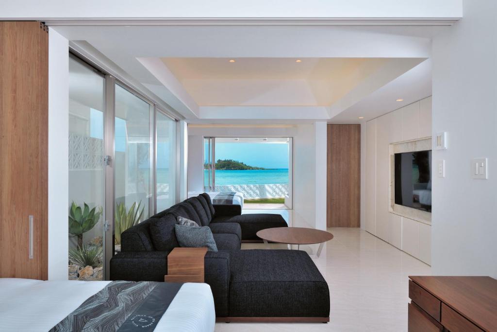 VILLA VALIOSA 那覇