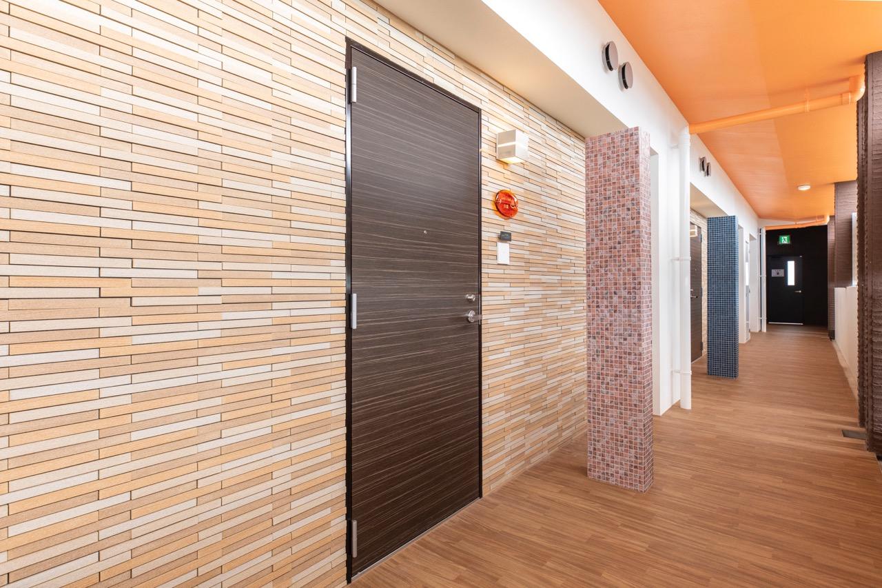 エンズマリーナイン ライカム 那覇