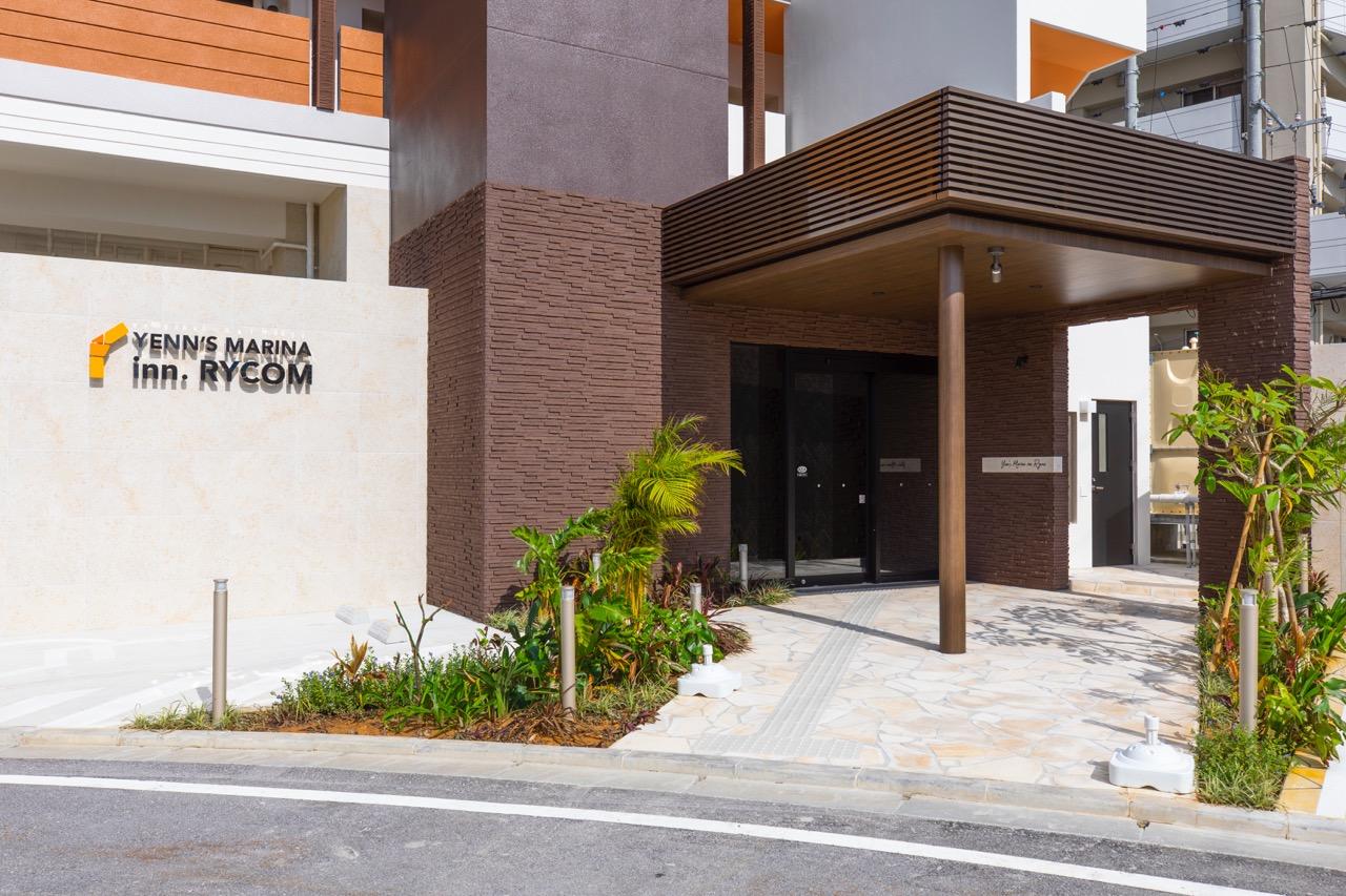 エンズマリーナイン ライカム 那覇