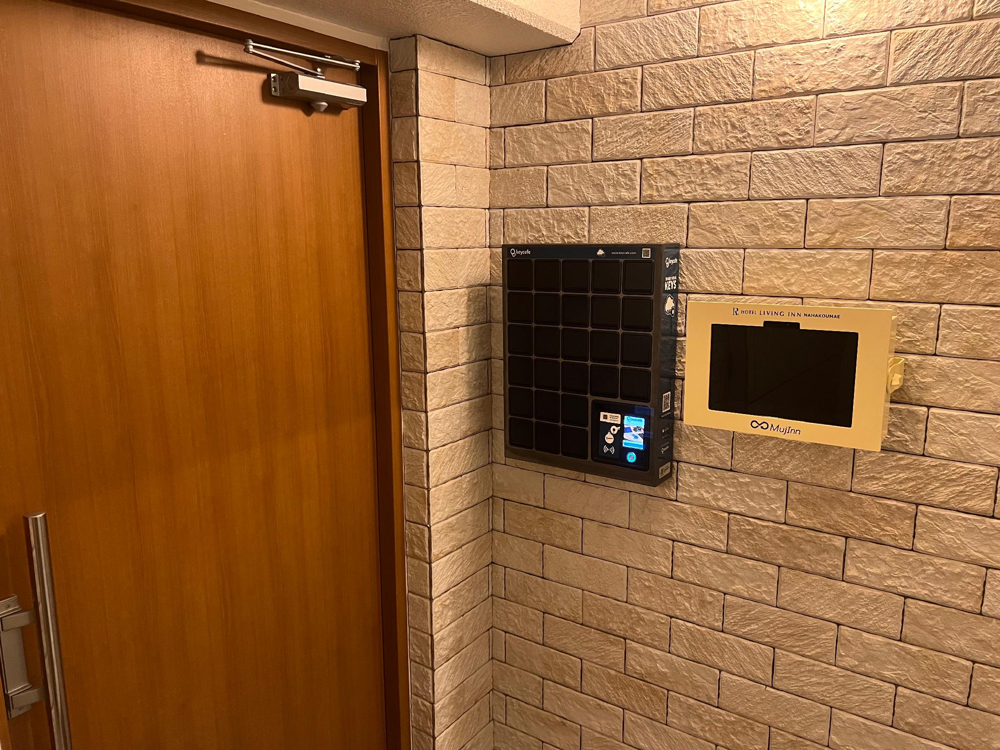 ホテルリビングイン 那覇港前 那覇