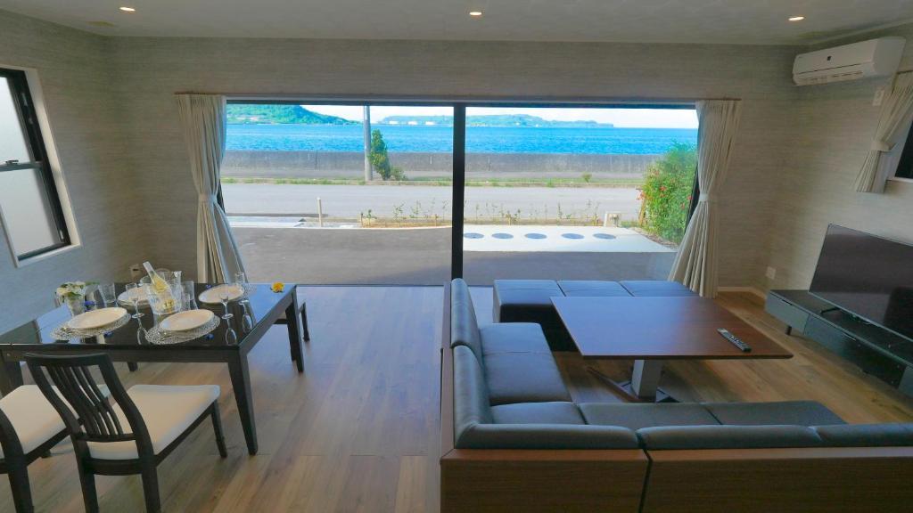 グランディオーソパデル沖縄ヴィラ 那覇