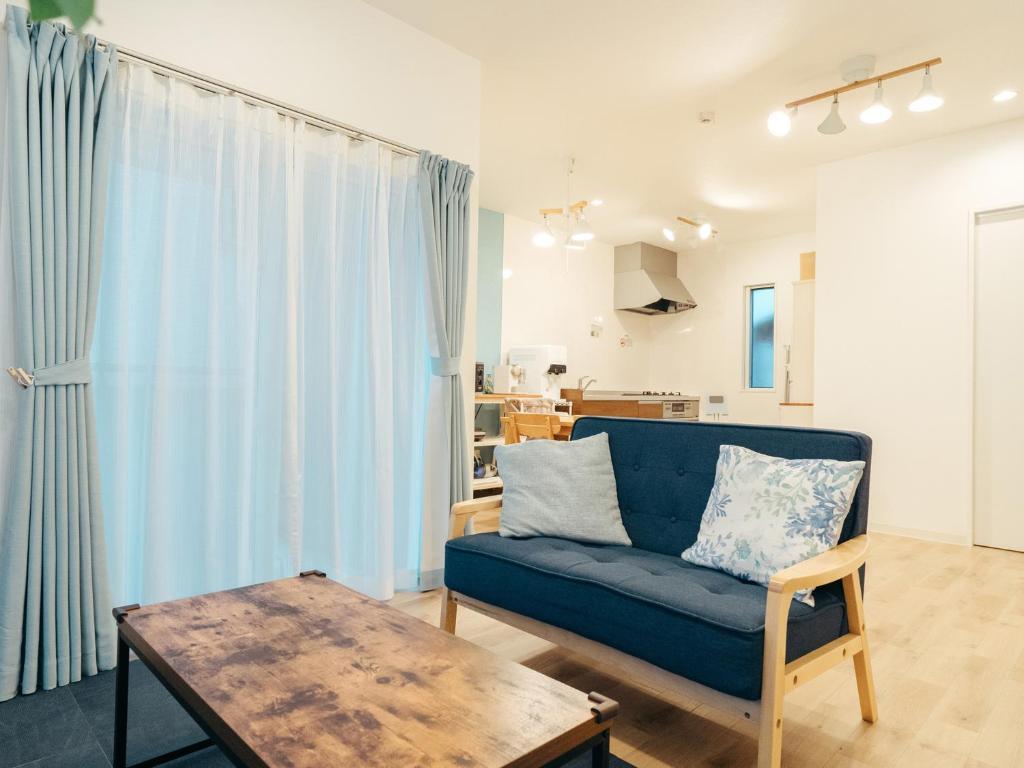 BASE IN ONNASON,OKINANAWA 那覇