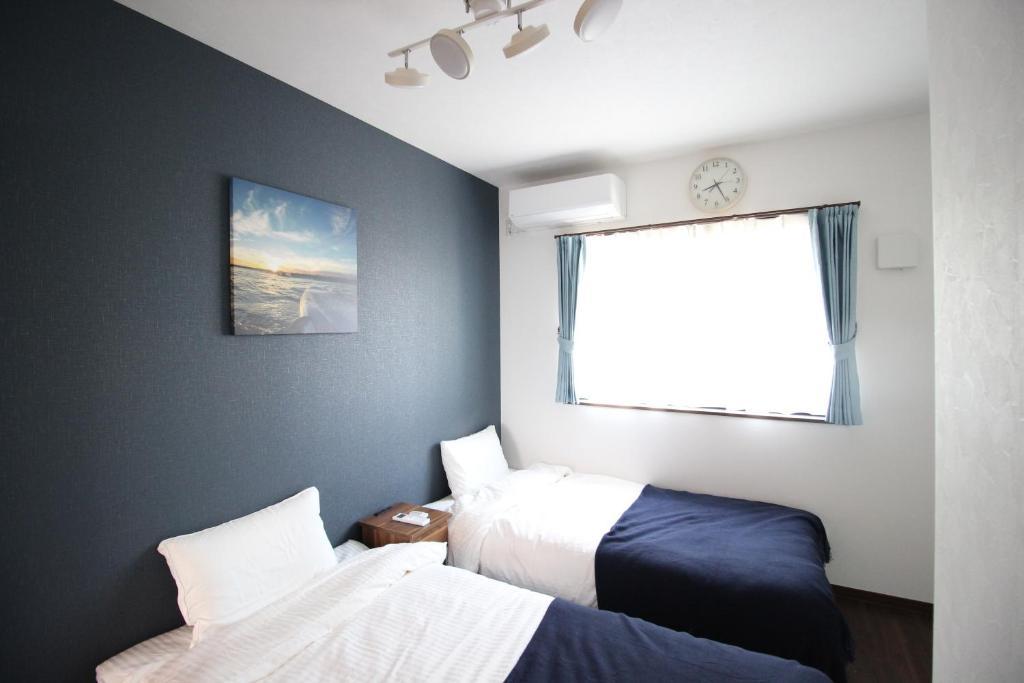 BASE IN ONNASON,OKINANAWA 那覇