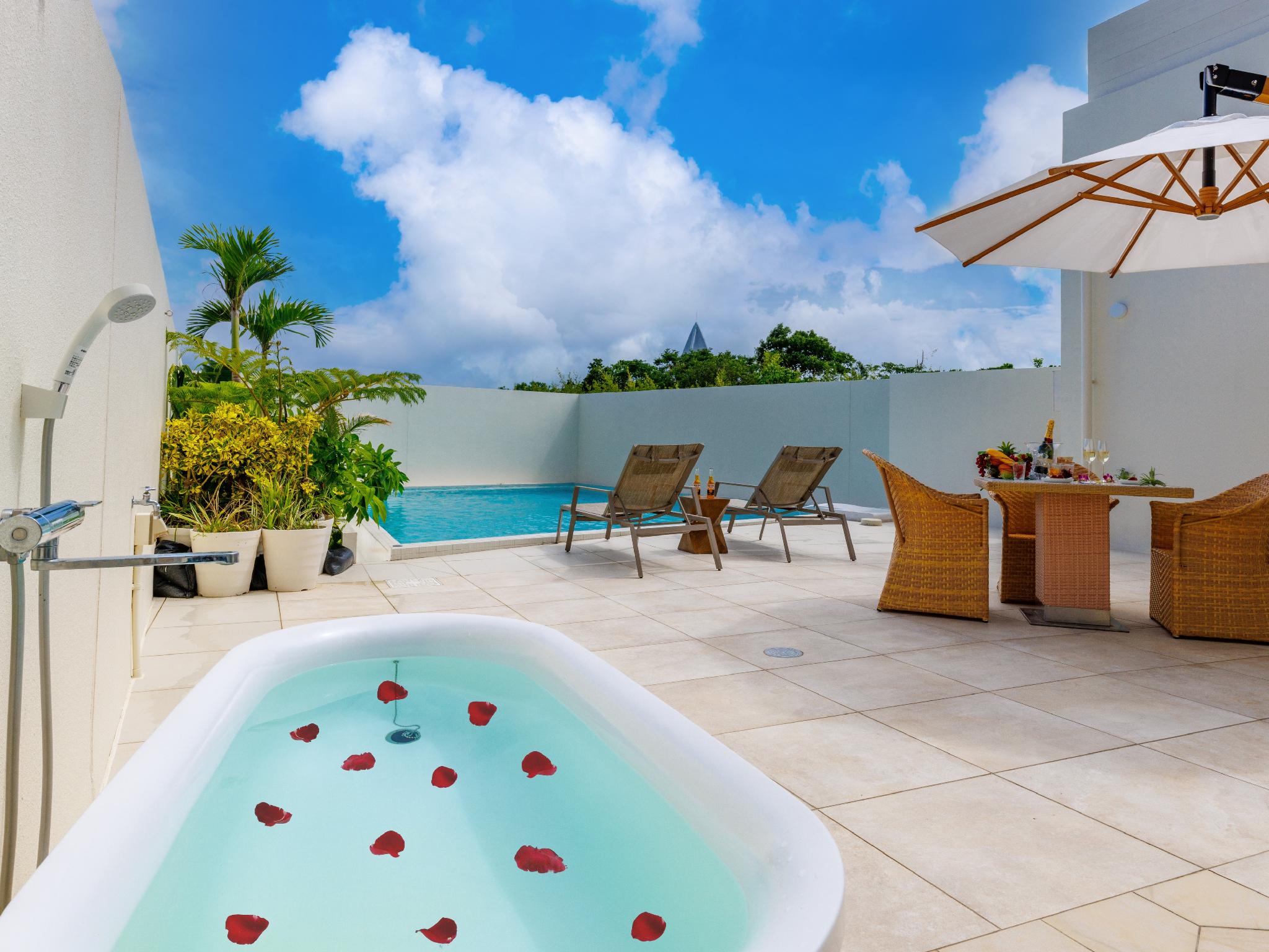 リゾートヴィラ KAPUKA 古宇利島 那覇