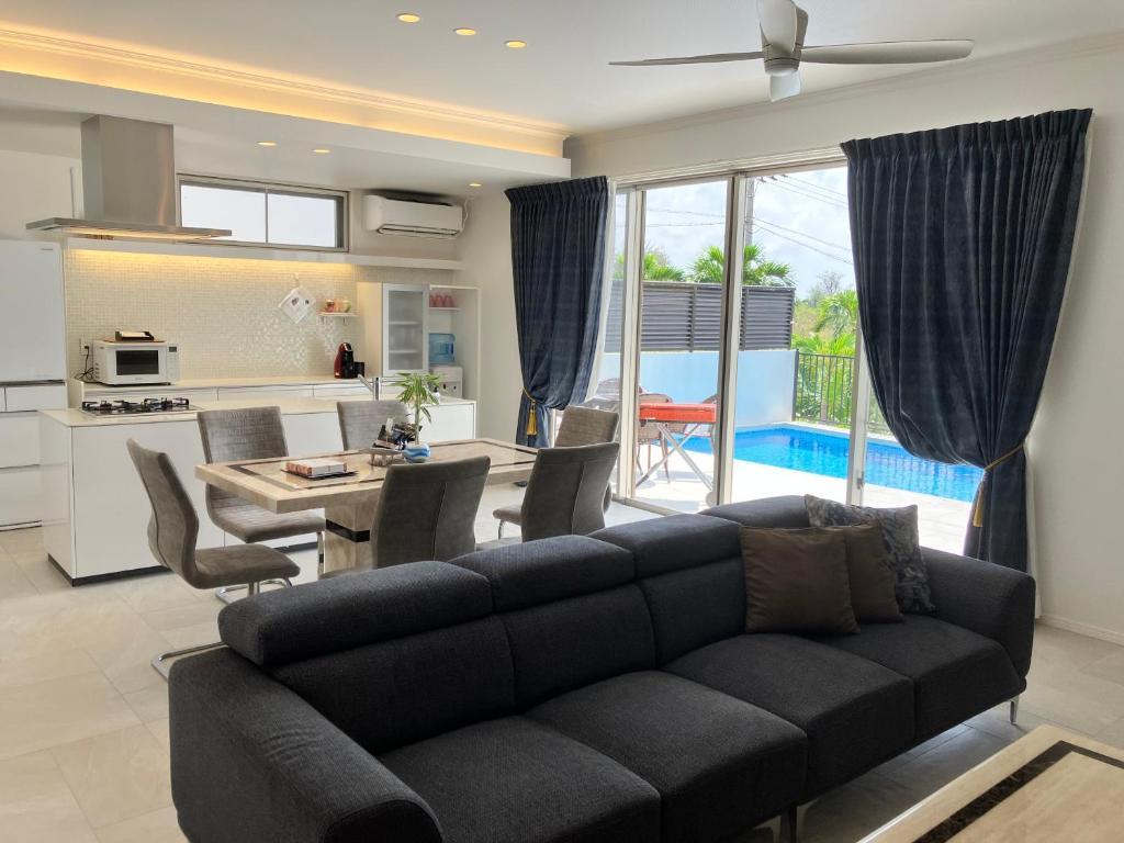 -VILLA RIKYU- 離宮 那覇