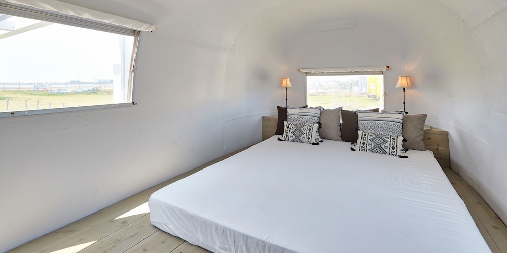GRANCAMPING SENAGAJIMA BY WBF 那覇