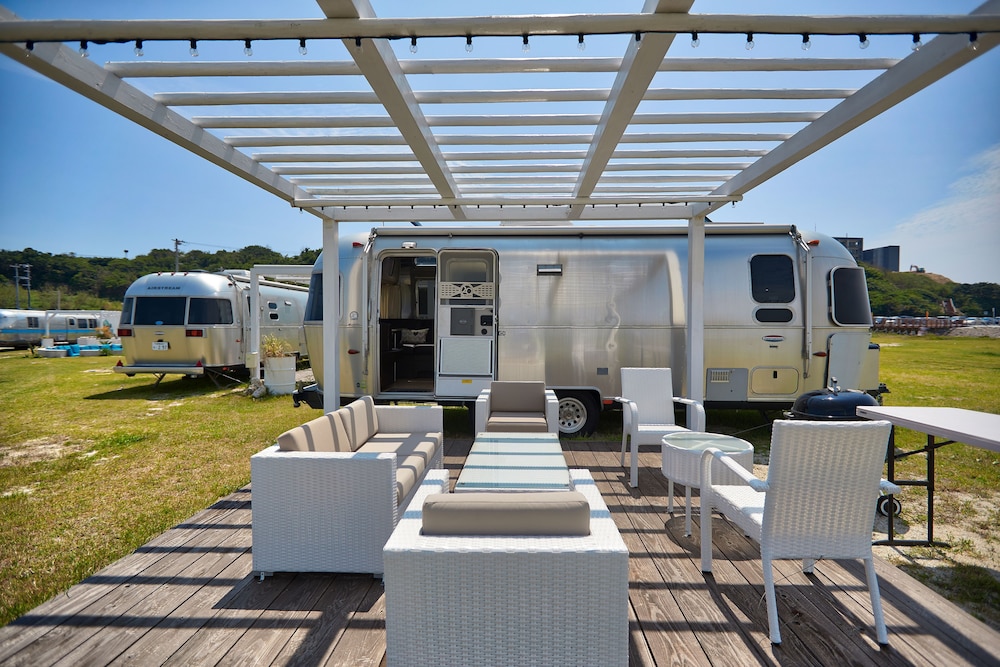 GRANCAMPING SENAGAJIMA BY WBF 那覇