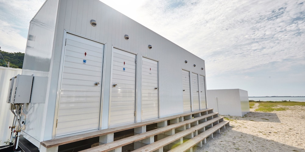 GRANCAMPING SENAGAJIMA BY WBF 那覇