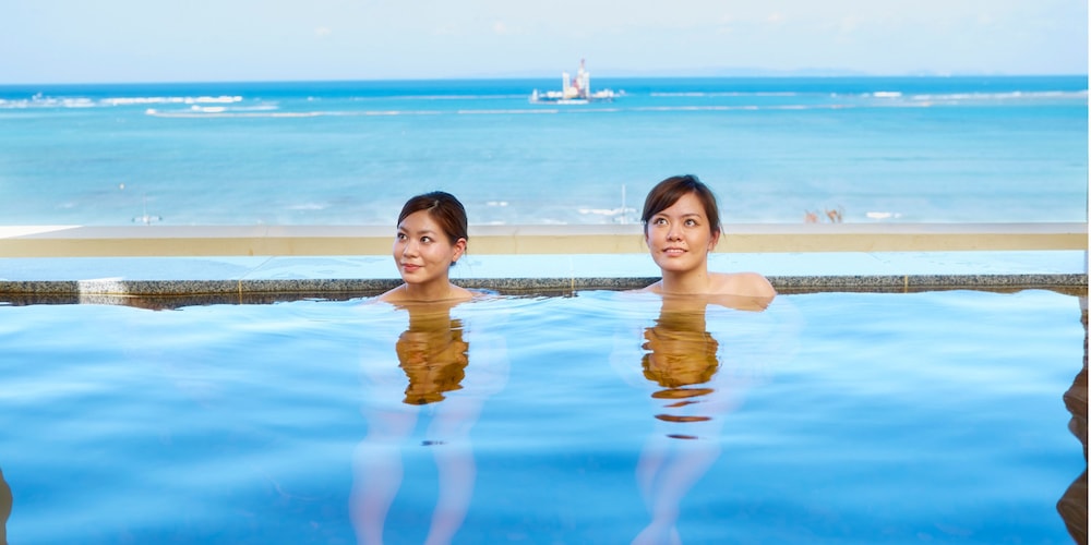 GRANCAMPING SENAGAJIMA BY WBF 那覇