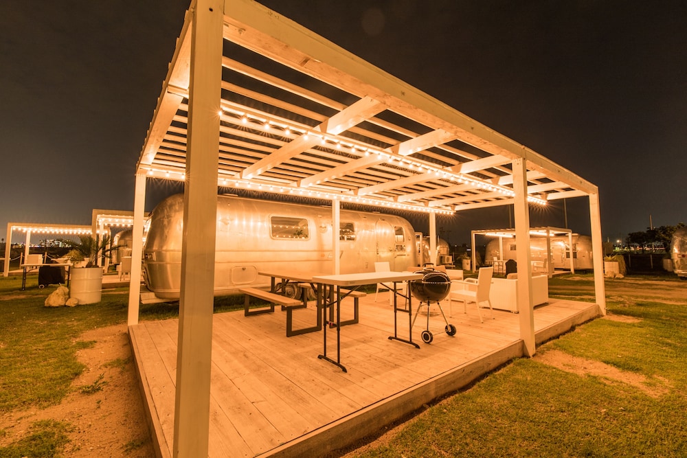 GRANCAMPING SENAGAJIMA BY WBF 那覇
