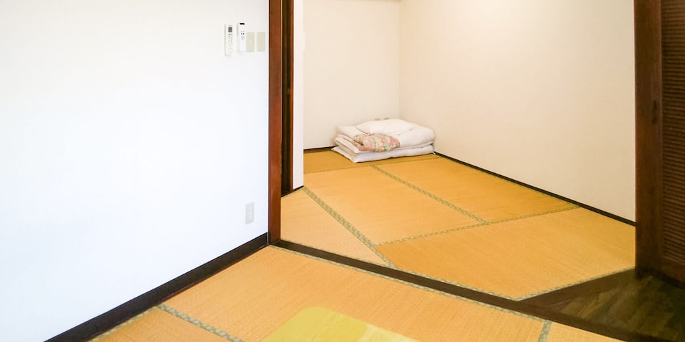 サンセットヒルズイン那覇 那覇