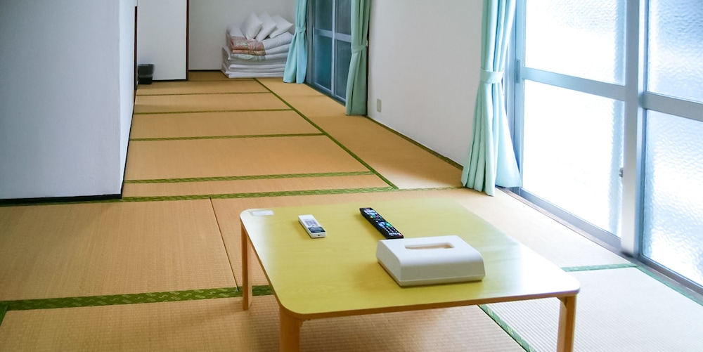 サンセットヒルズイン那覇 那覇