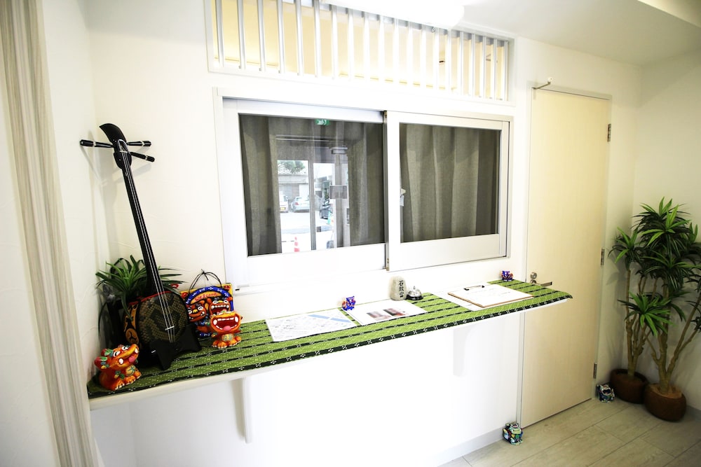 TOMMY CONDOMINIUM MAEJIMA 那覇