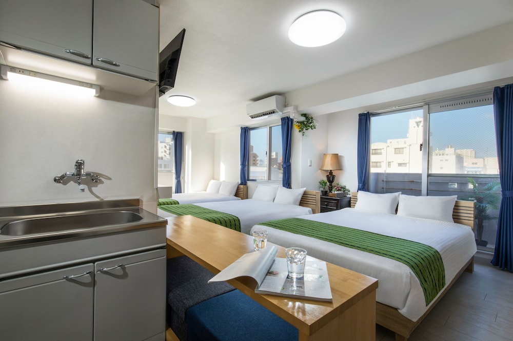 TOMMY CONDOMINIUM MAEJIMA 那覇