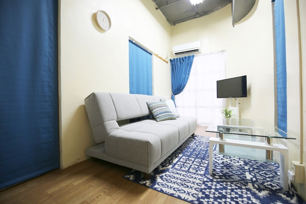 MAEJIMA BLDG 那覇