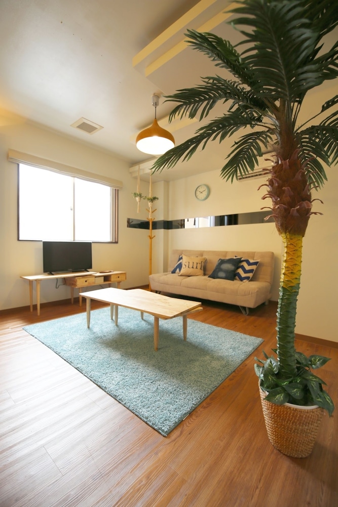 MAEJIMA BLDG 那覇