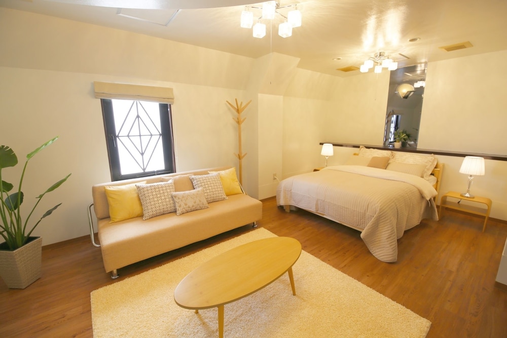 MAEJIMA BLDG 那覇