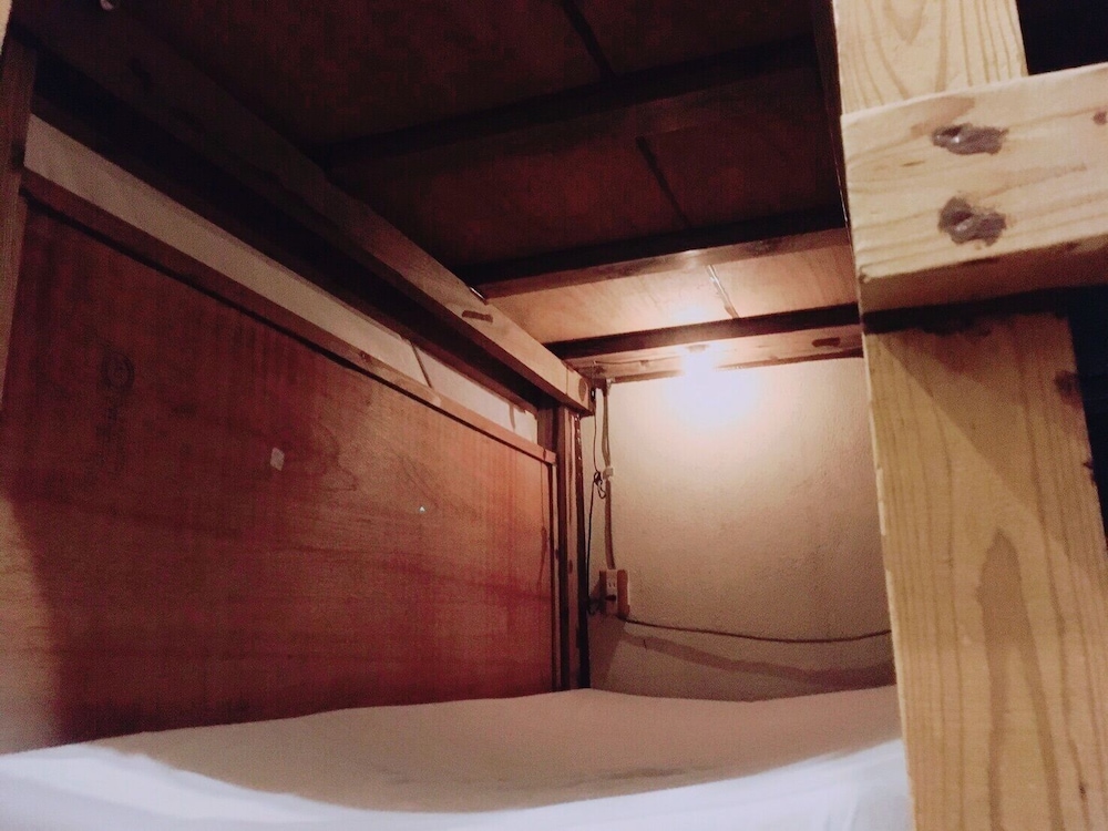 ゲストハウス CAMCAM 沖縄 那覇