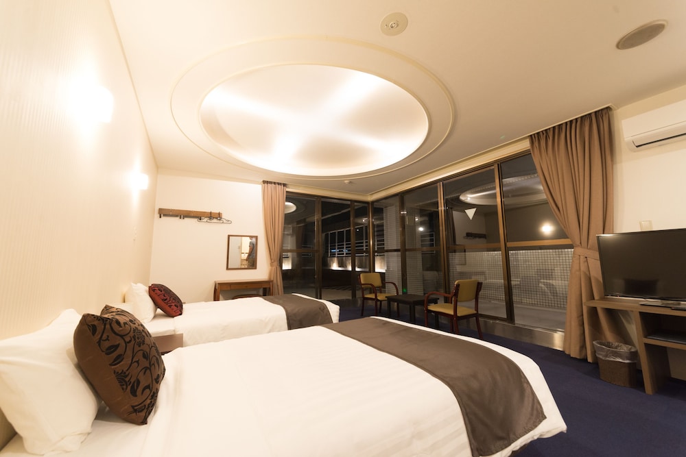 HOTEL PRECIA 那覇辻町 那覇