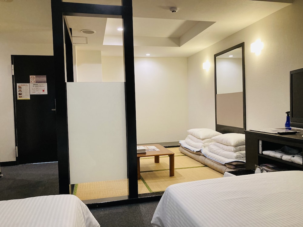 HOTEL PRECIA 那覇辻町 那覇