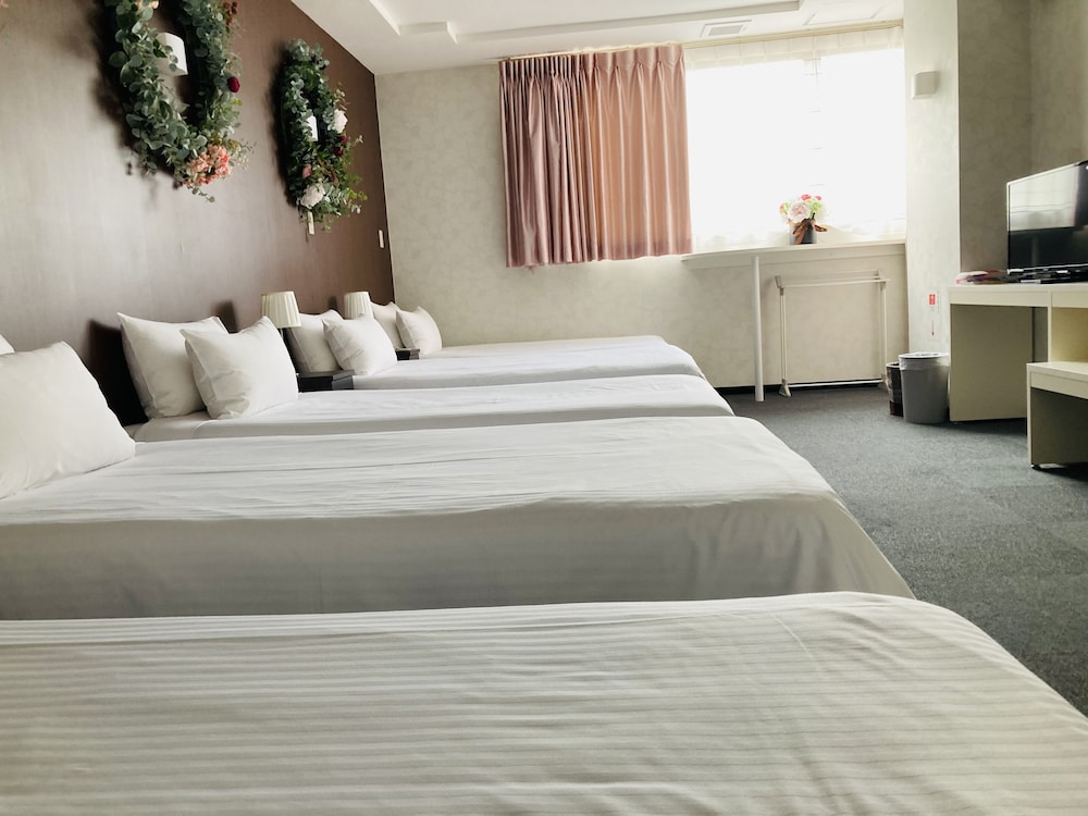 HOTEL PRECIA 那覇辻町 那覇