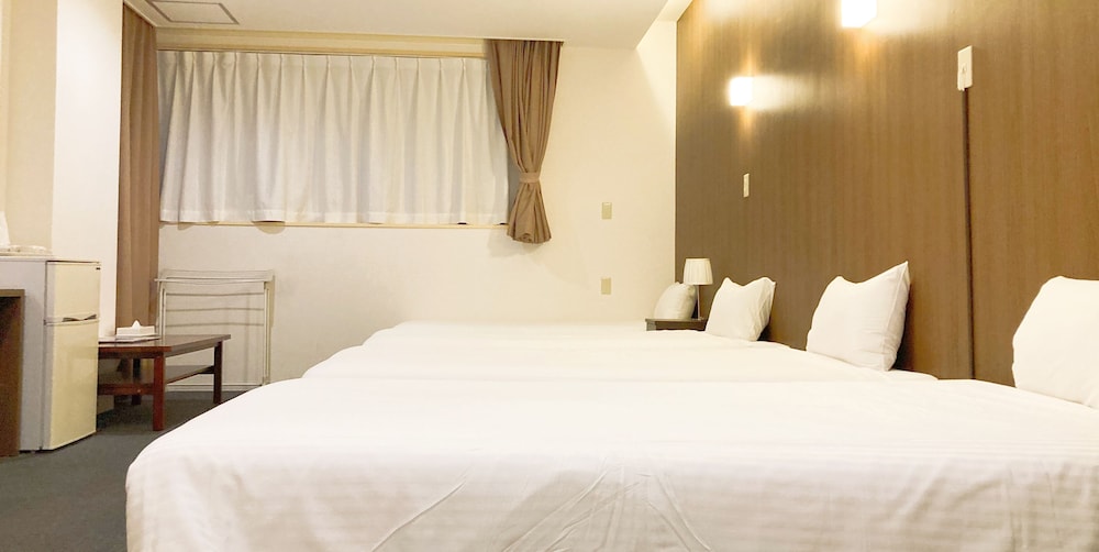 HOTEL PRECIA 那覇辻町 那覇