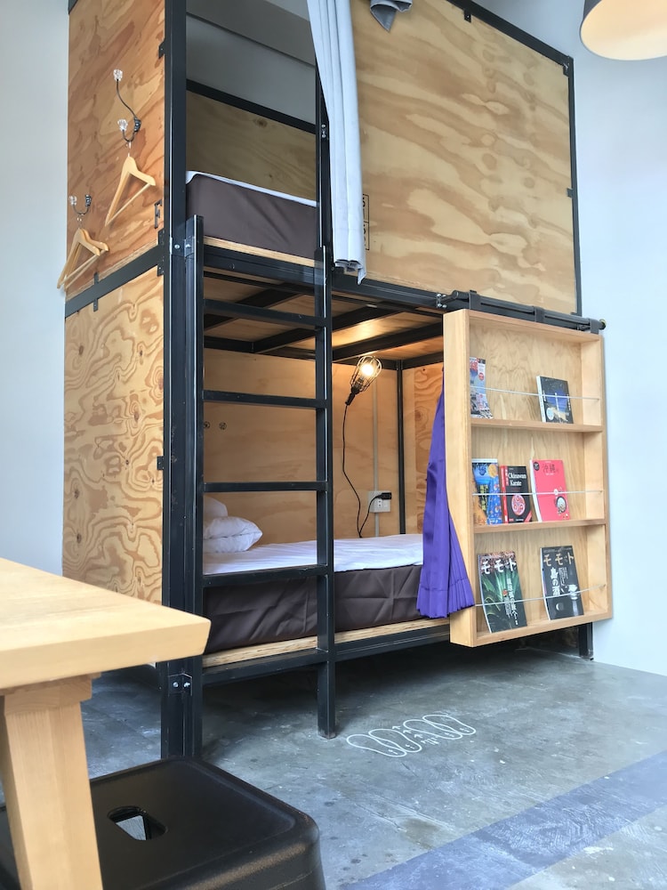 THE KITCHEN HOSTEL AO ザ キッチンホステル アオ 那覇