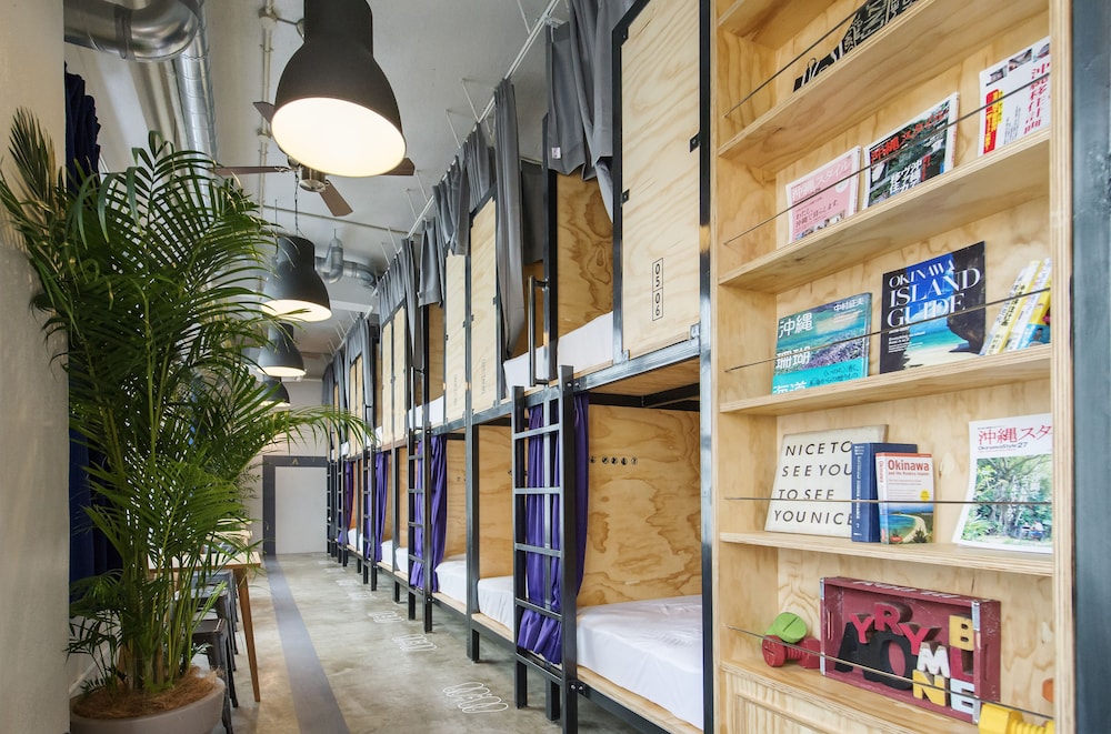 THE KITCHEN HOSTEL AO ザ キッチンホステル アオ 那覇
