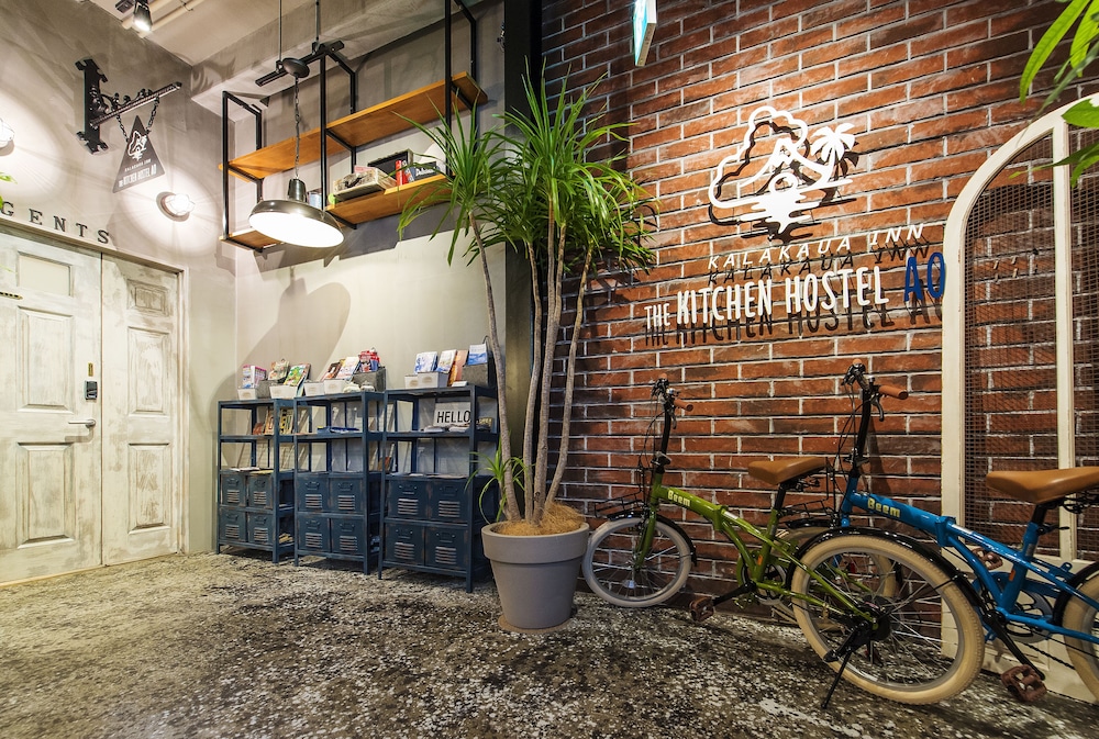 THE KITCHEN HOSTEL AO ザ キッチンホステル アオ 那覇