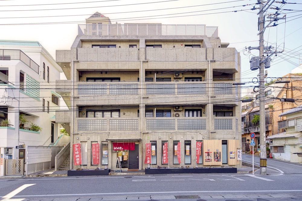 シークレット ハウス牧志 那覇