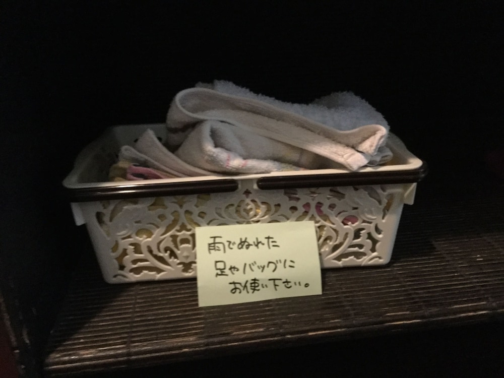 女性専用ゲストハウス 宿や 潮水 那覇