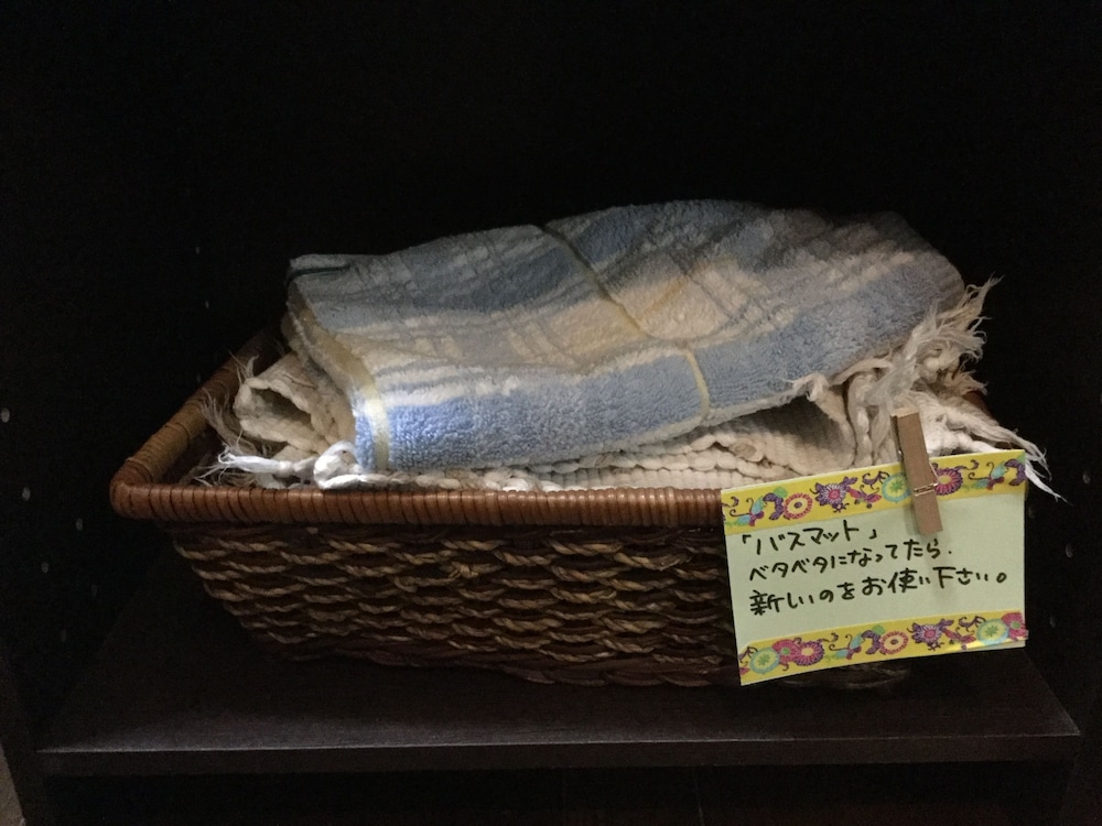 女性専用ゲストハウス 宿や 潮水 那覇